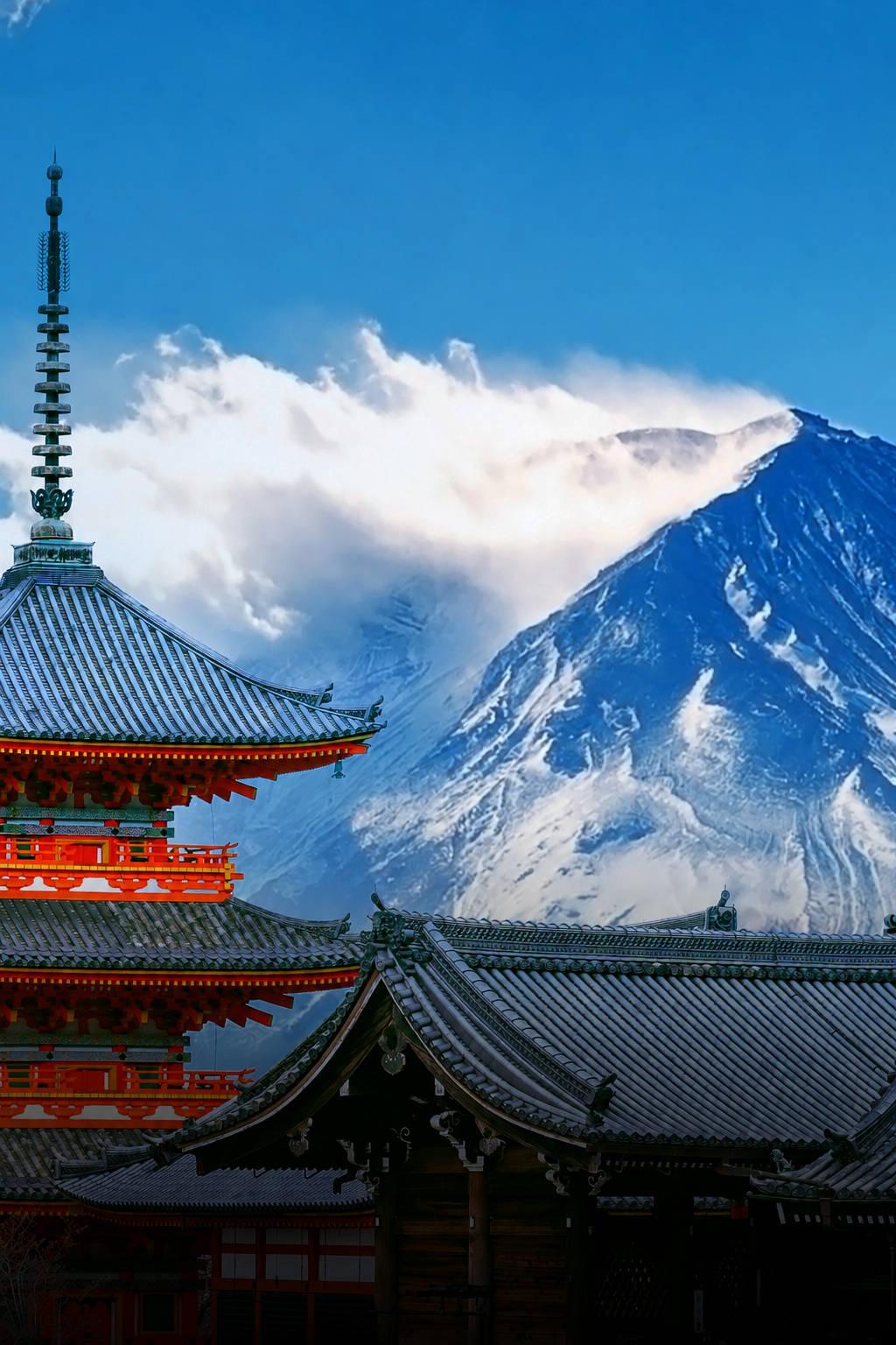 Pagoda and Mount Fuji