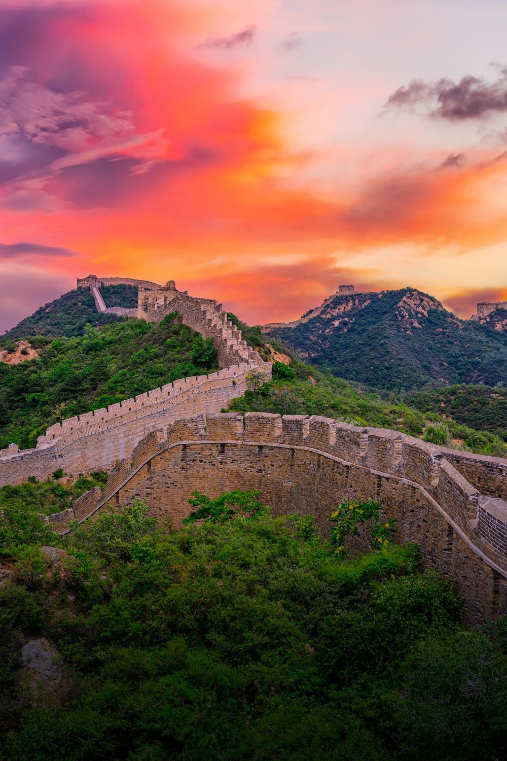 evening view of the Great Wall of China