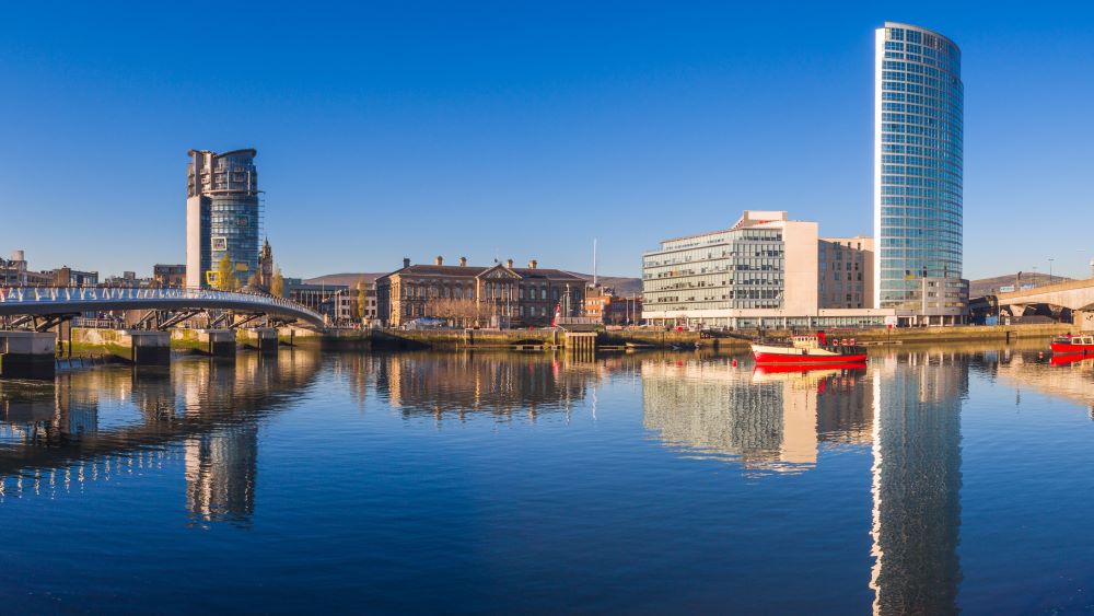 ireland intensive cruise: dublin, belfast & galway