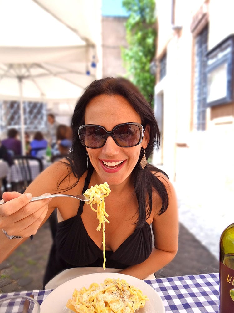 Amanda Poulson eating pasta