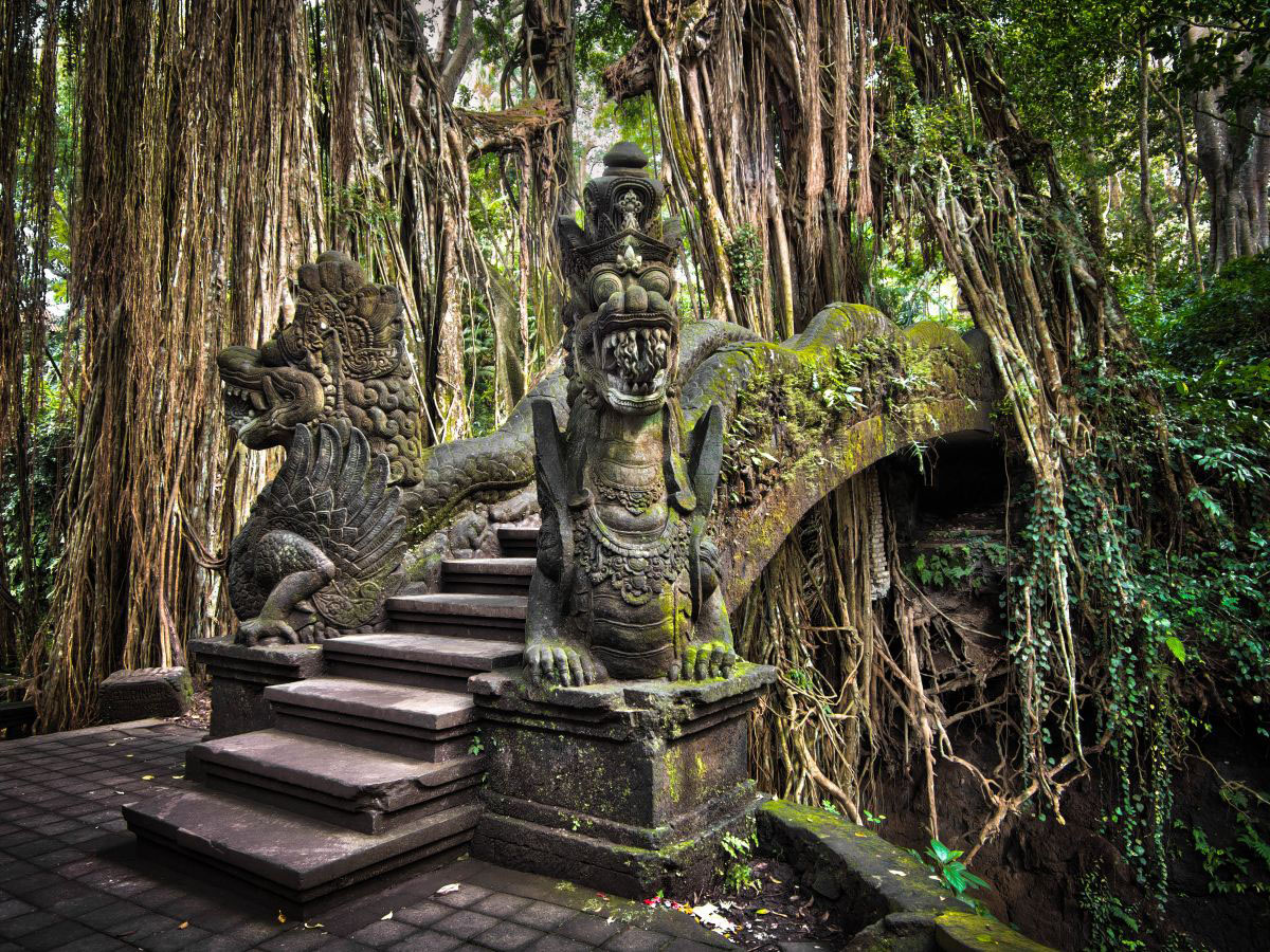 Dragon Bridge in Ubud