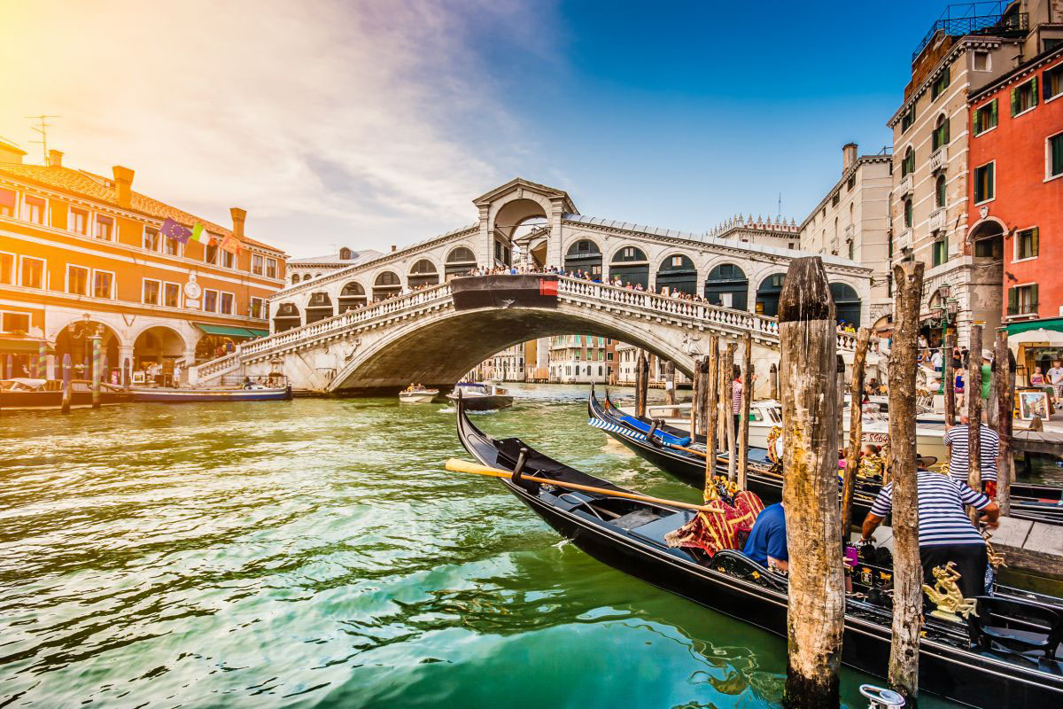 Ponte di Rialto in Venice