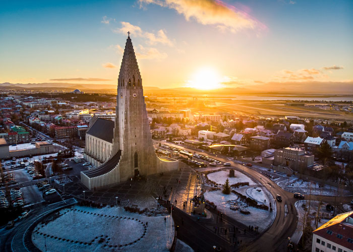 Hallgrimskirkja church and Reykjavik cityscape