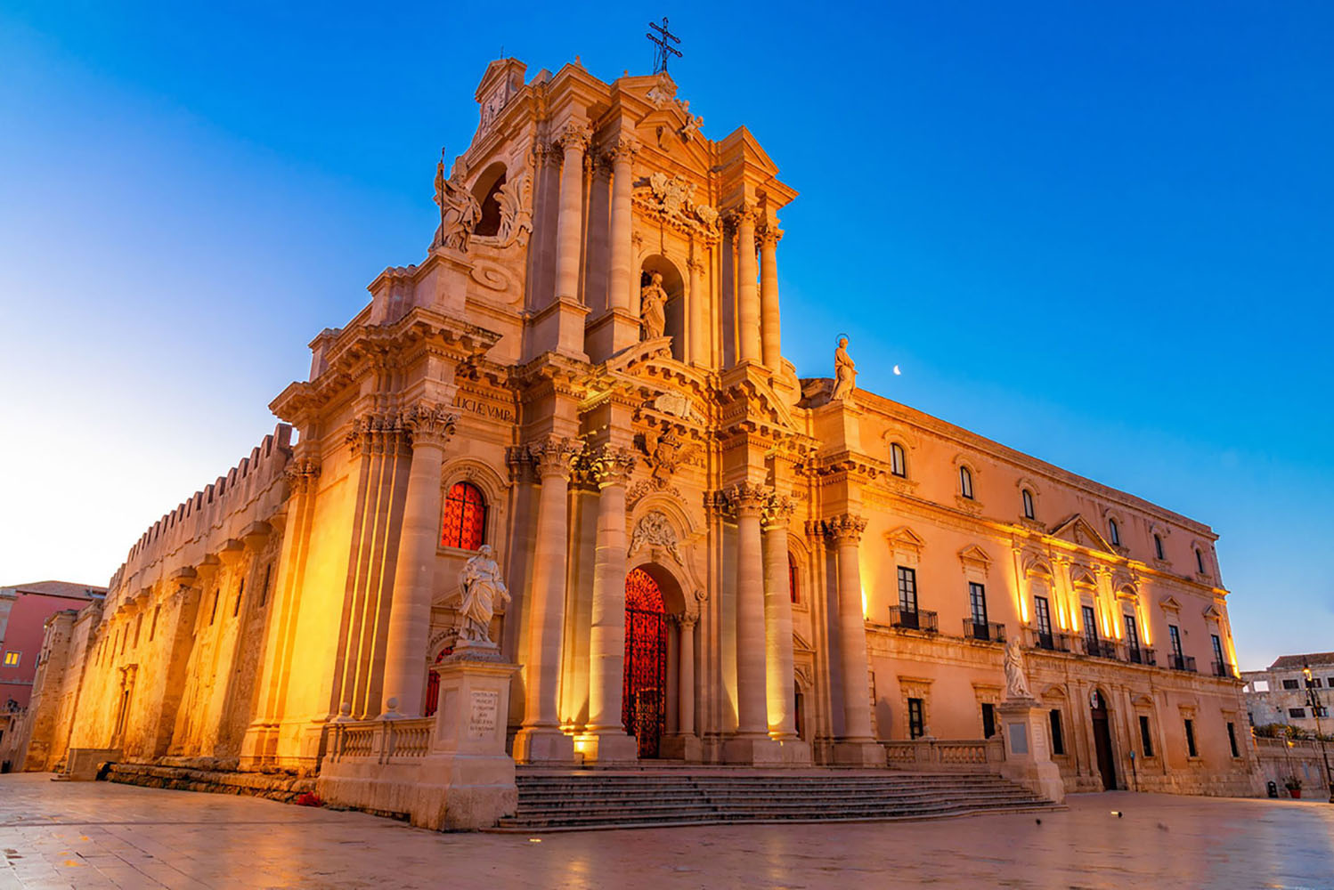Night view of the Cathedral of Syracuse, Duomo di Siracusa