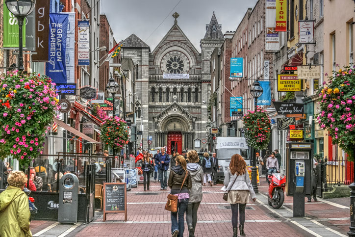Grafton Street Dublin Ireland Shoppers