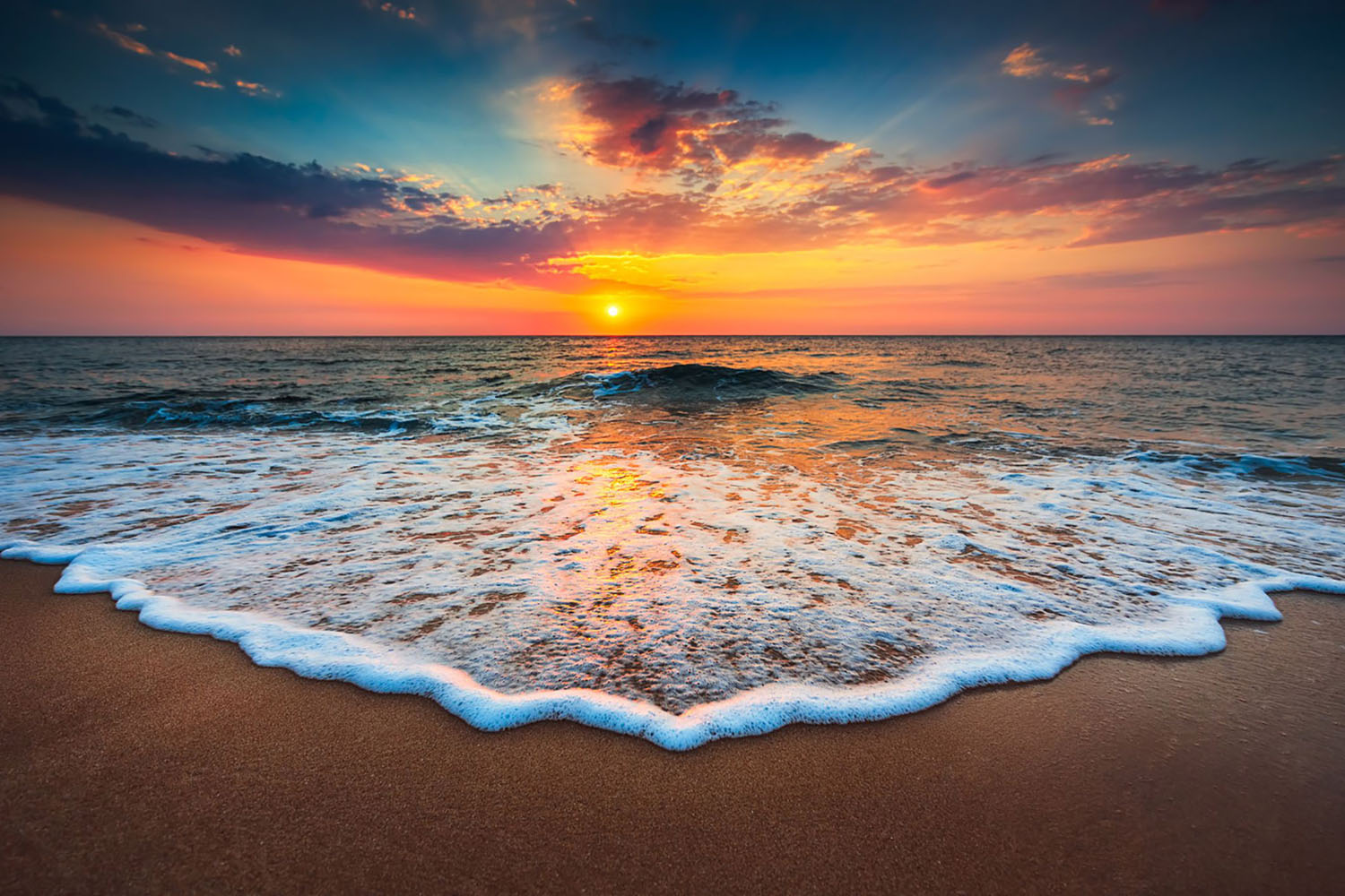 A sunset on the shores of Hawaii