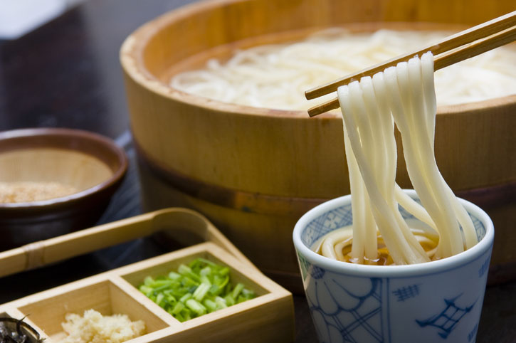 Udon noodles in hot soup