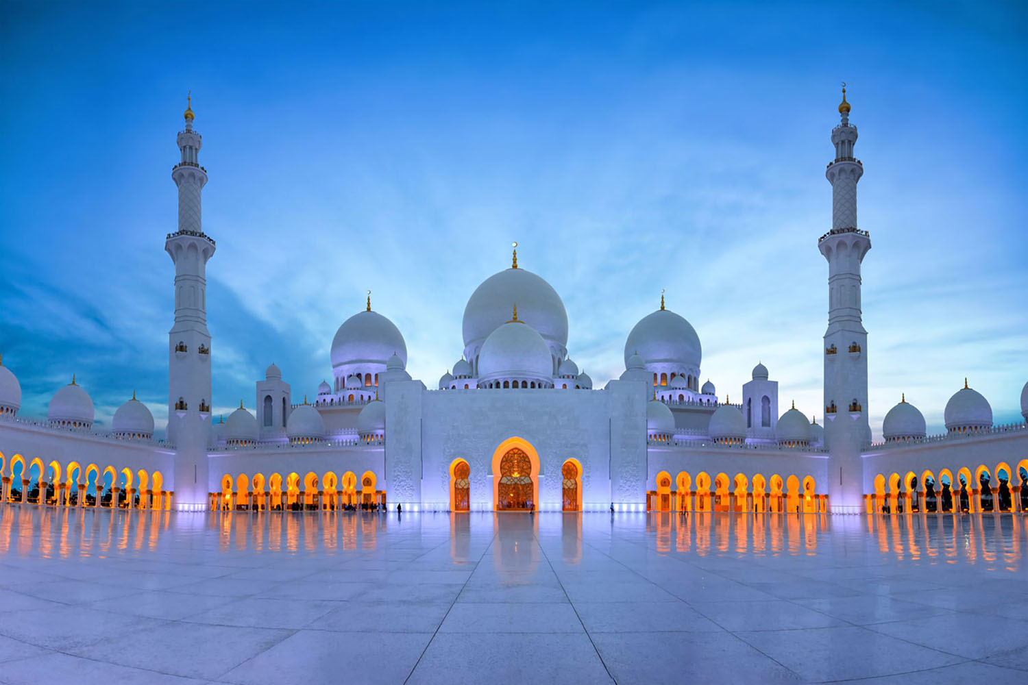 Sheikh Zayed Mosque in Abu Dhabi, United Arab Emirates.