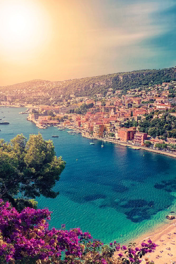 A spectacular view of the water on a sunny day in the South of France