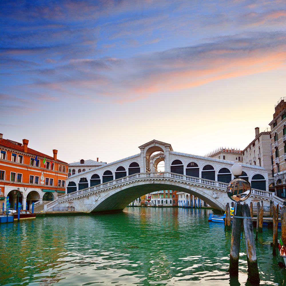 Rialto Bridge at sunrise, Venice