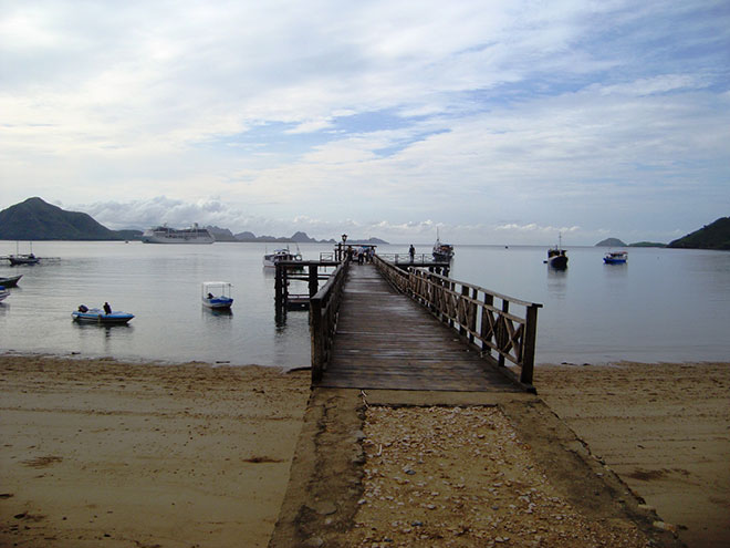 Wooden jetty to the island