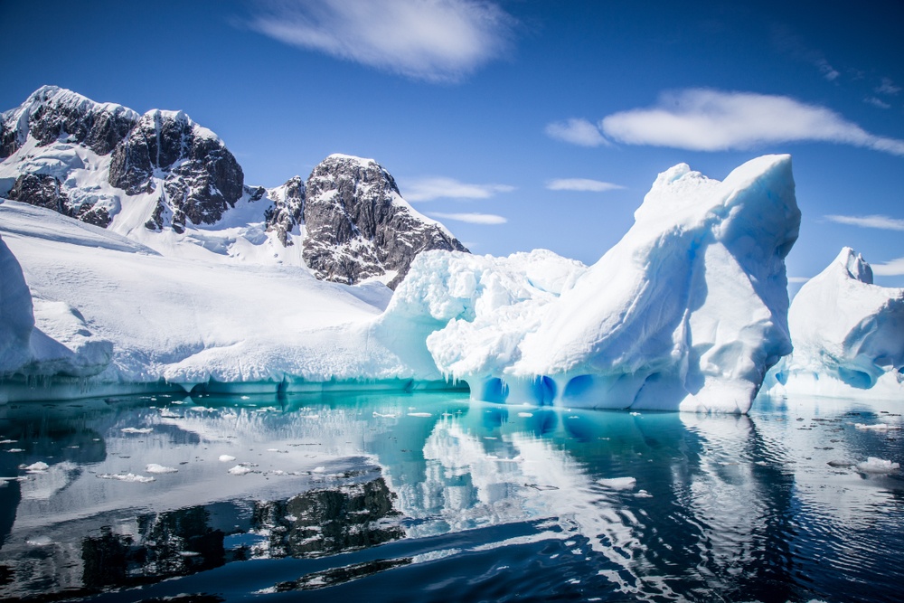 antarctic sound / peninsula Photo