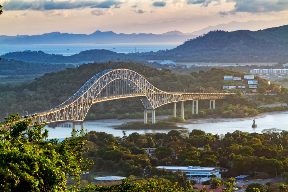 panama canal (cruising) Photo