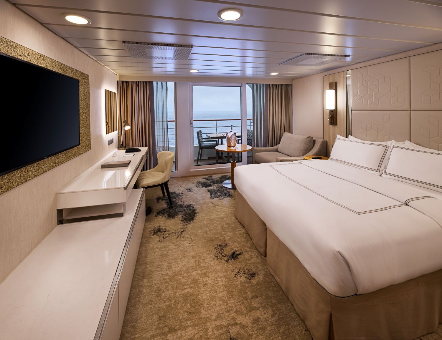 Continent Suite Image