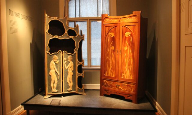 On foot in the Art Nouveau Town  Photo