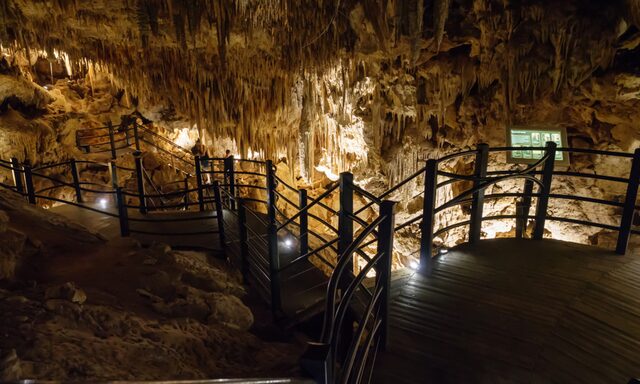Ngilgi Caves & Cape Naturaliste Lighthouse Photo