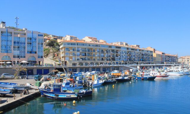 Panoramic Sète & Oyster Tasting Photo