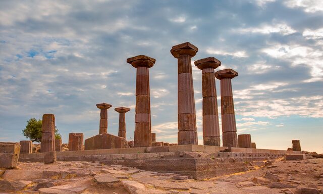 In Aristotle's footsteps on Assos Photo