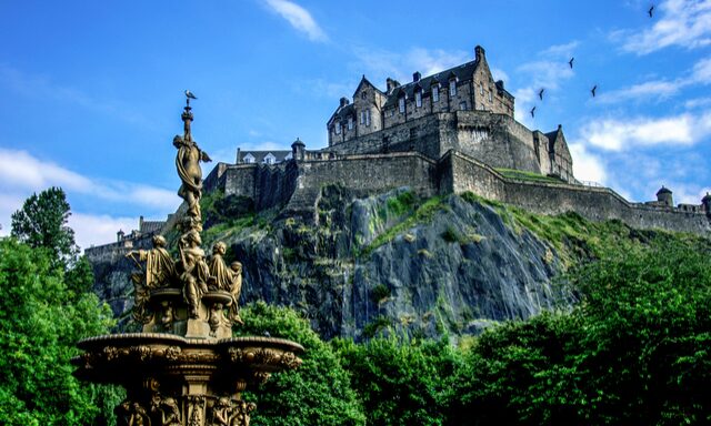 City of Edinburgh & Castle  Photo