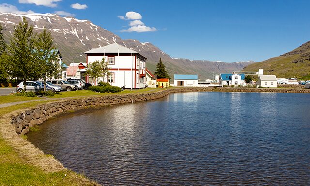 Iceland Wilderness Trek Photo